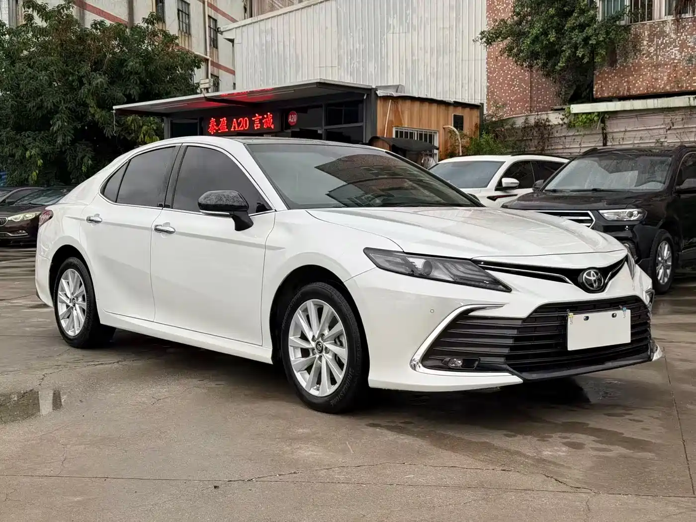 Toyota Camry 2021 2.0G Luxury Edition фото 3