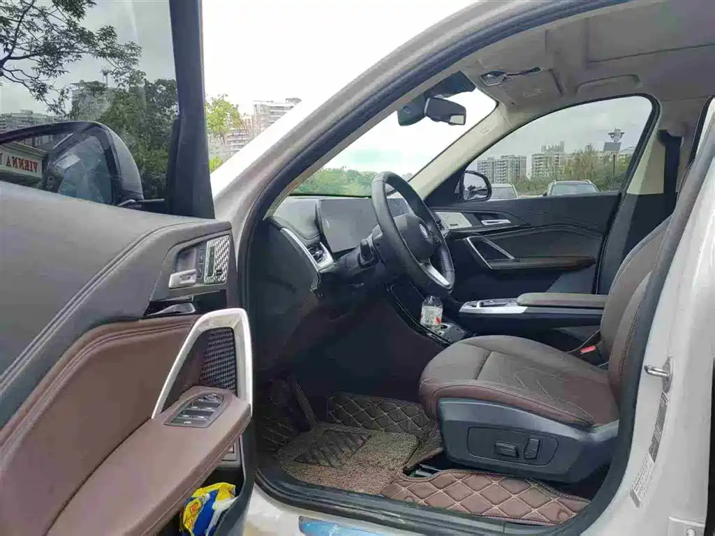 BMW X1 2023 sDrive25Li X Design Package фото 2