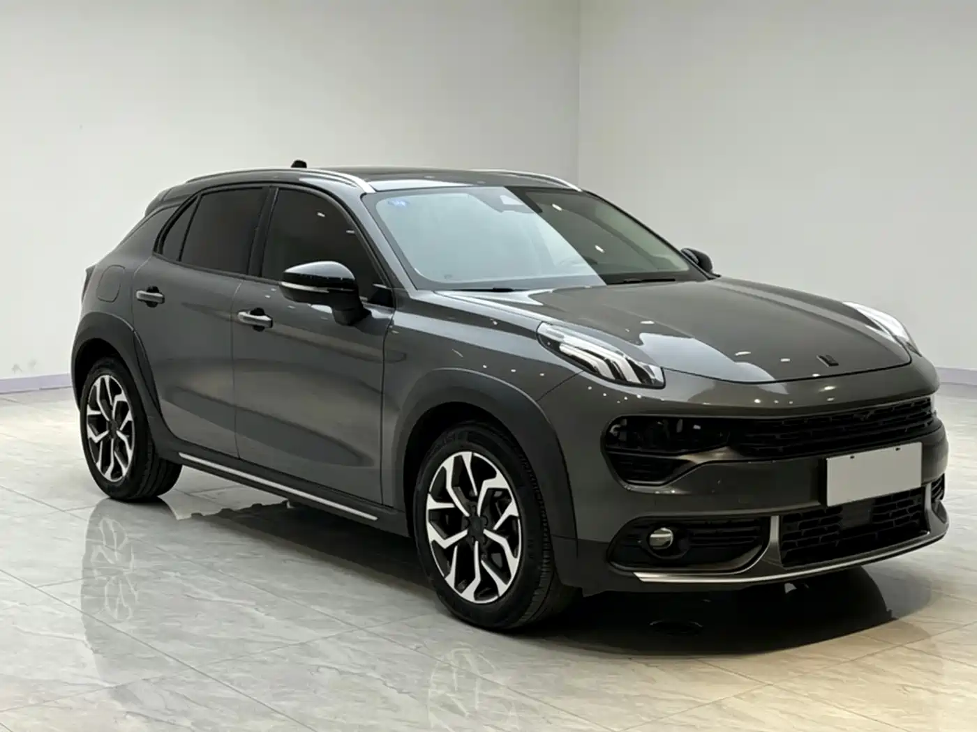 Lynk & Co 02 2018 2.0T Automatic 2WD Jin Pro Version China VI фото 3