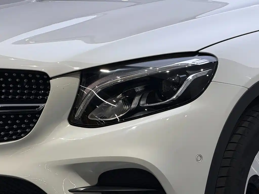 Mercedes-Benz GLC Coupe 2018 2018 GLC 200 4MATIC Coupe SUV