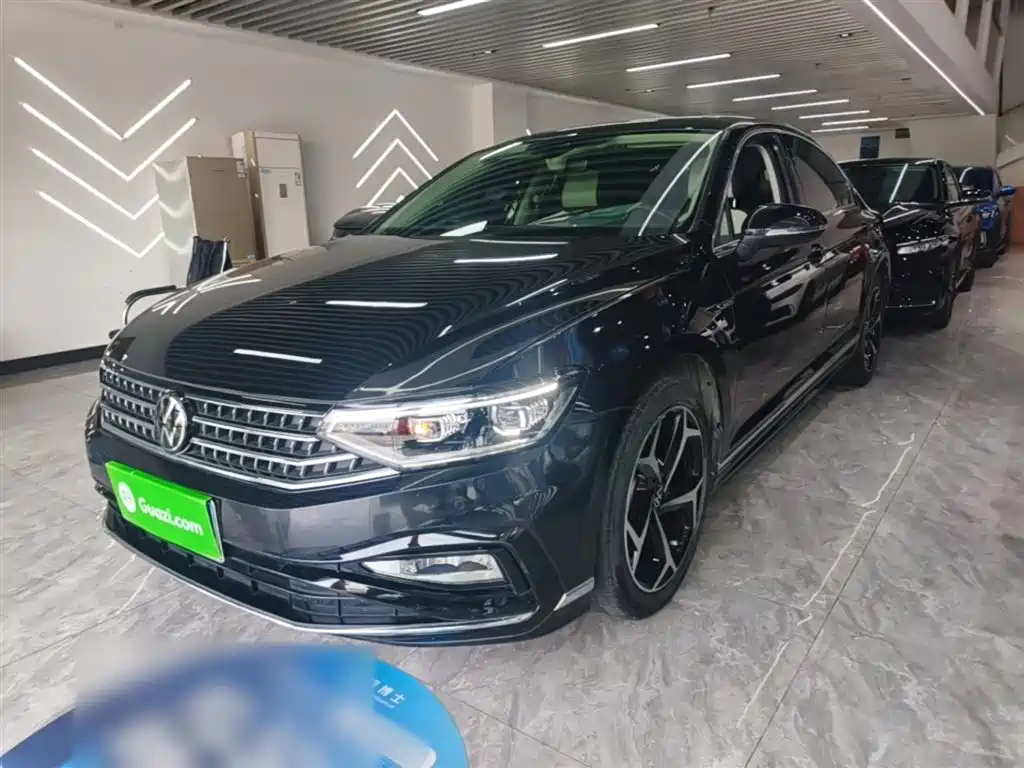Volkswagen Magotan 2023 2 Million Units Anniversary Edition 330TSI DSG Leading Type фото 2
