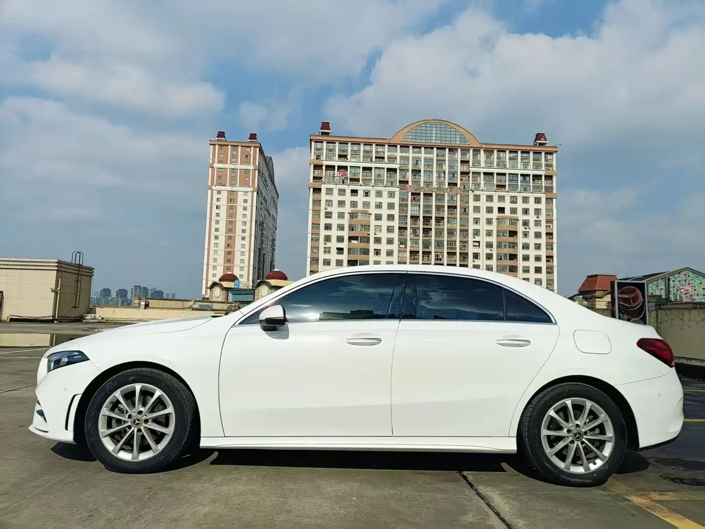 Mercedes-Benz A-Class 2021 A 200 L Sport Sedan Fashion Edition фото 3