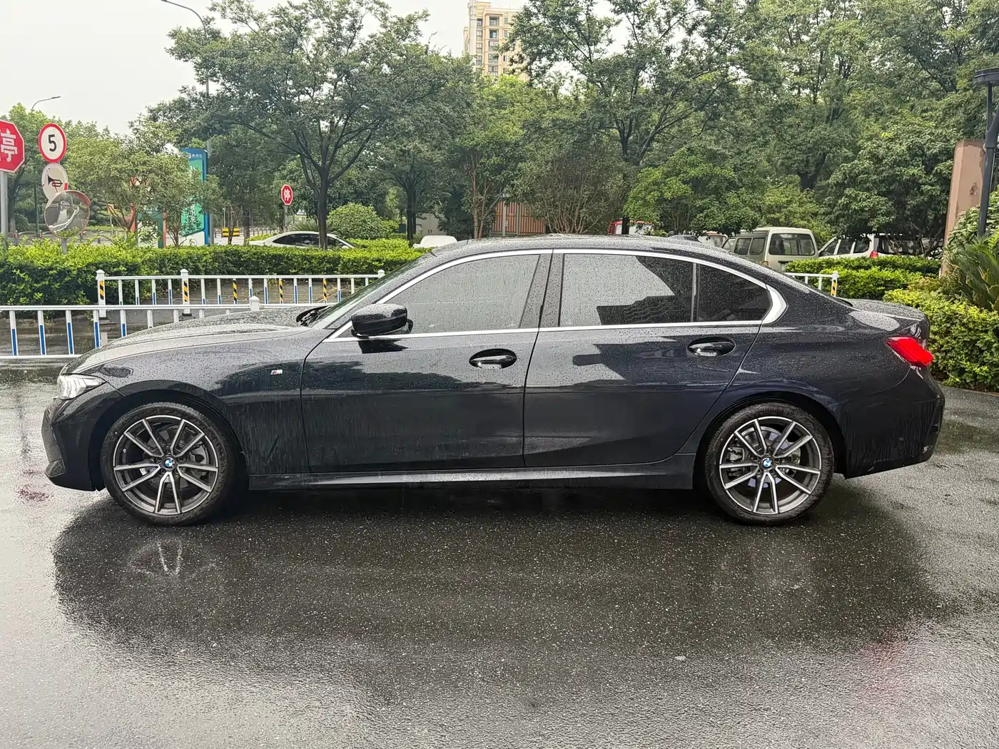BMW BMW 3 Series 2025 325Li M Sport Package 7