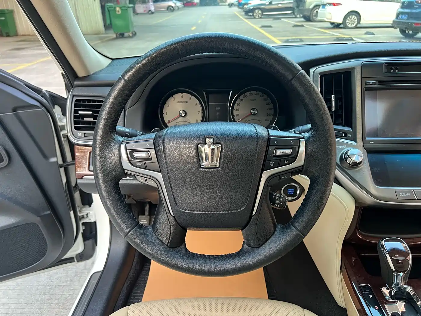 Toyota Crown 2019 2018 2.0T Fashion Edition