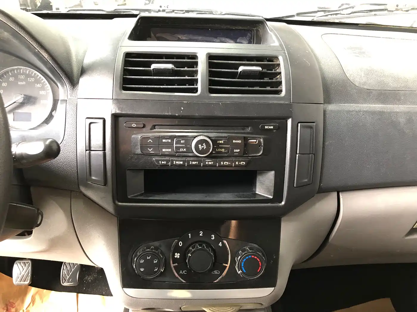 BAIC Weiwang M20 2017 2014 1.5L Basic DAM15DL