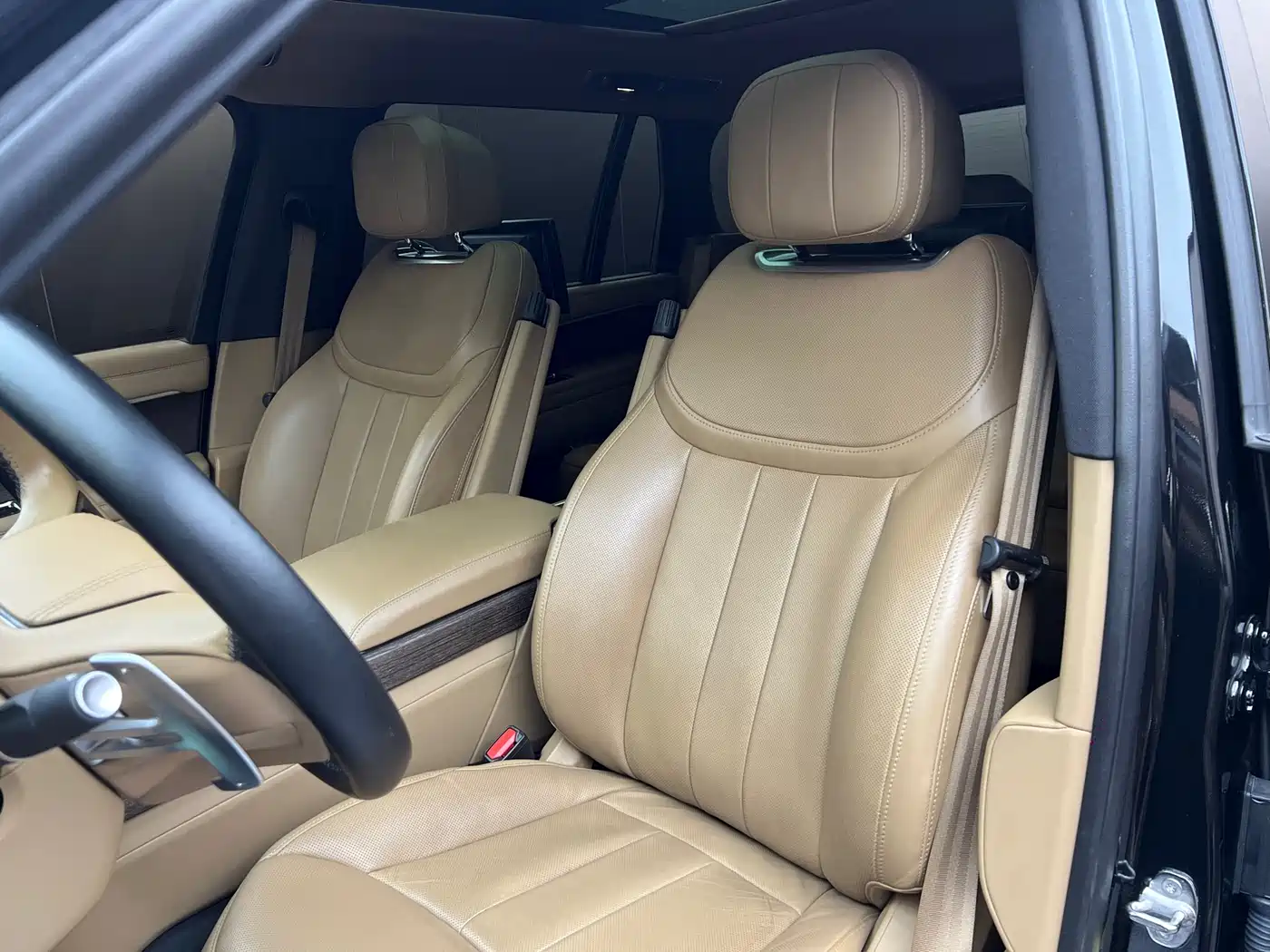 Land Rover Range Rover 2023 3.0 L6 400PS Genesis Extended Version фото 10