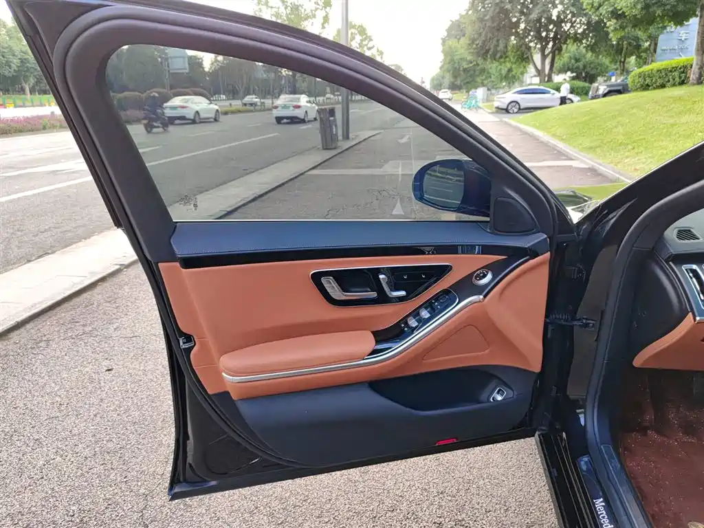 MERCEDES-BENZ S CLASS