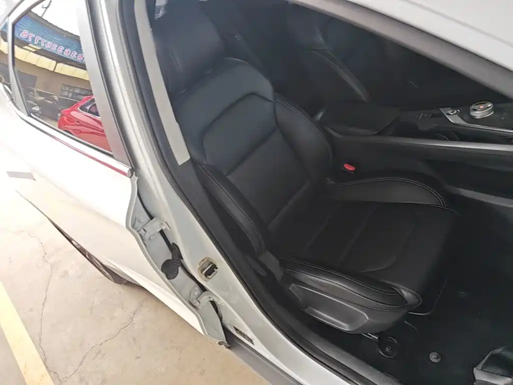 Geely Geometry C 2022 2022 Blueberry C400