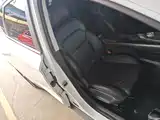 Фото 25 - Geely Geometry C
