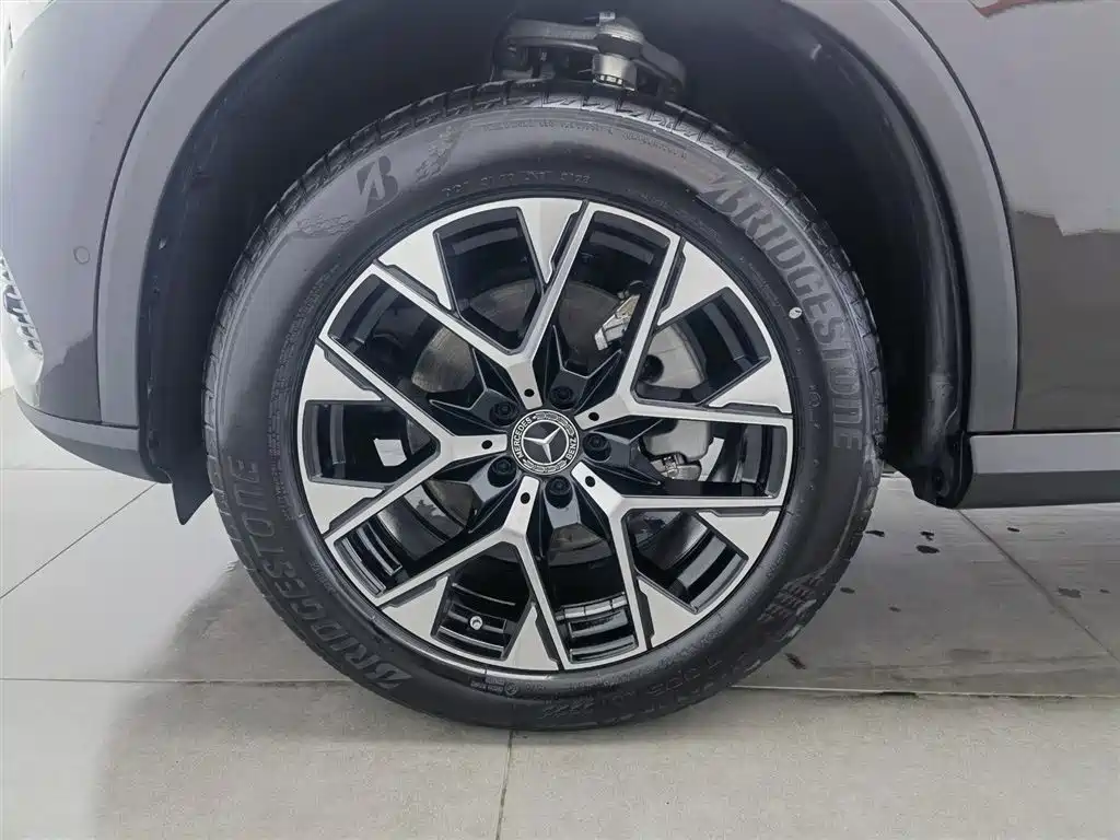 Mercedes-Benz GLC 2023 GLC 260 L 4MATIC Sport 5-seater фото 17