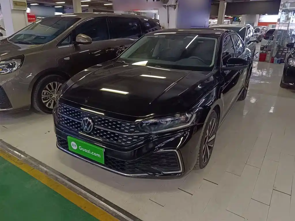 Volkswagen Passat 2022 330TSI Starlight Elite Edition