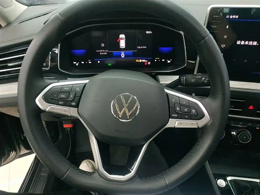 Volkswagen Sagitar 2023 300TSI DSG Surpassing Edition фото 7