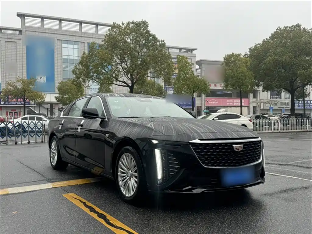 CADILLAC CT6