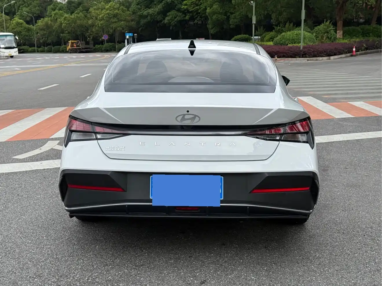 Hyundai Elantra 2023 1.5L CVT GLS Premium фото 5