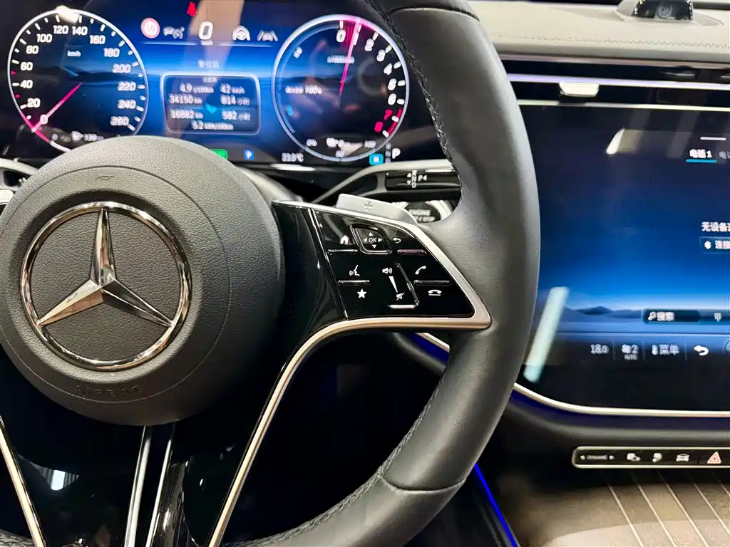 Mercedes-Benz E-Class New Energy 2024 E 350 e L Plug-in Hybrid Sedan фото 15
