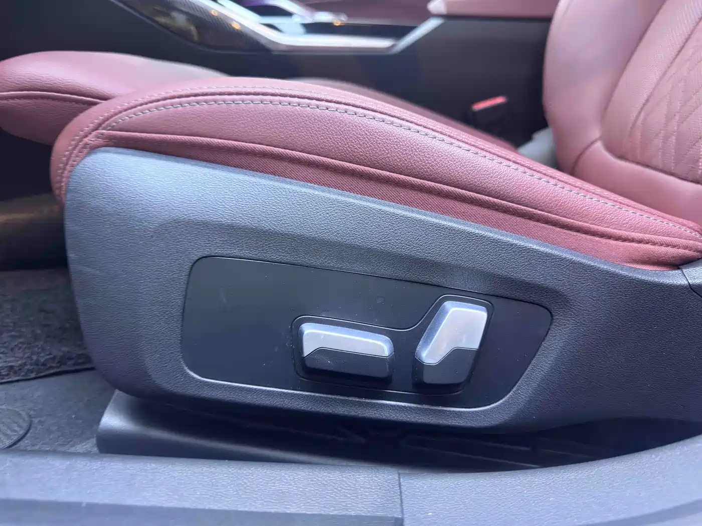 BMW 3 Series 2023 320Li M Sport Package фото 17