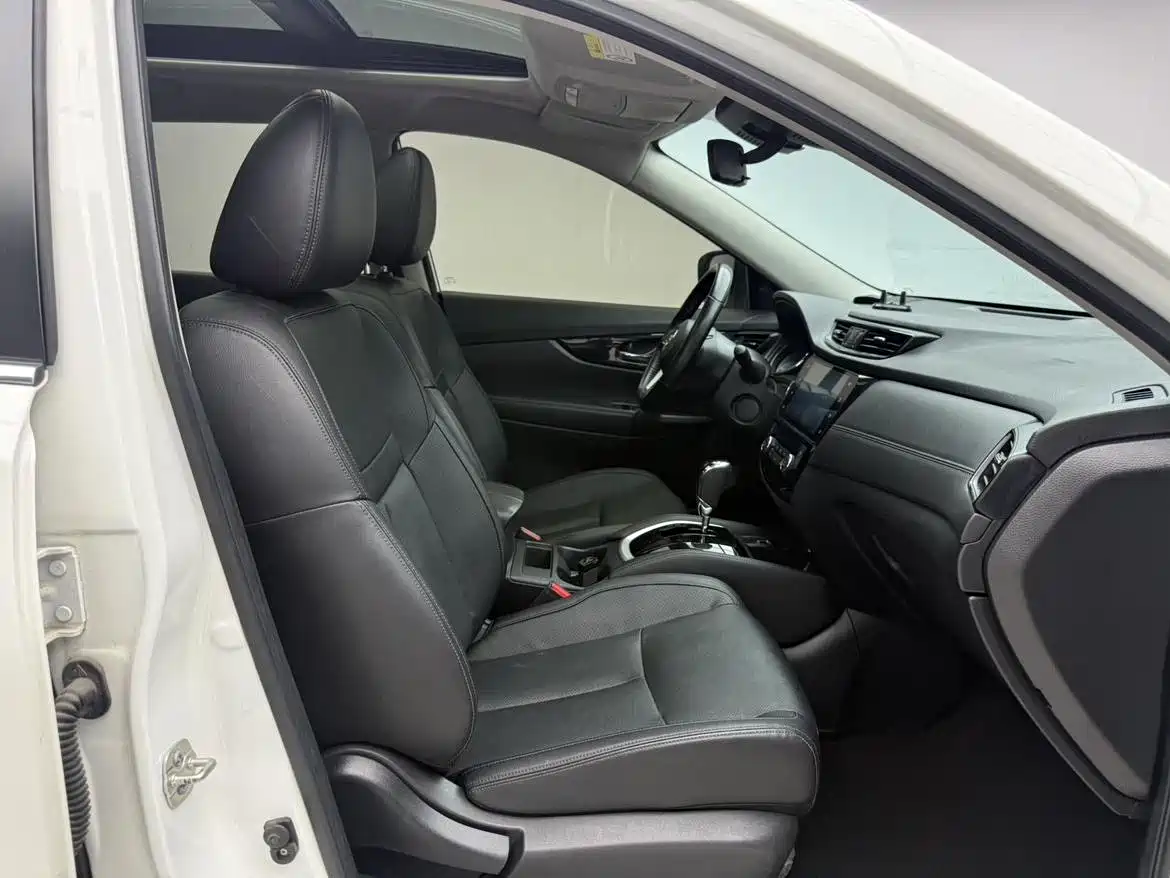 Фото 8 - Nissan X-Trail