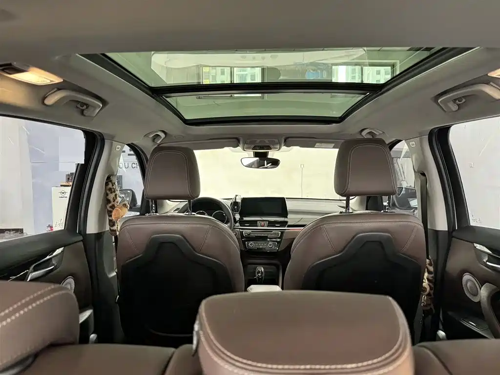 BMW X1 2022 sDrive20Li Fashion фото 15