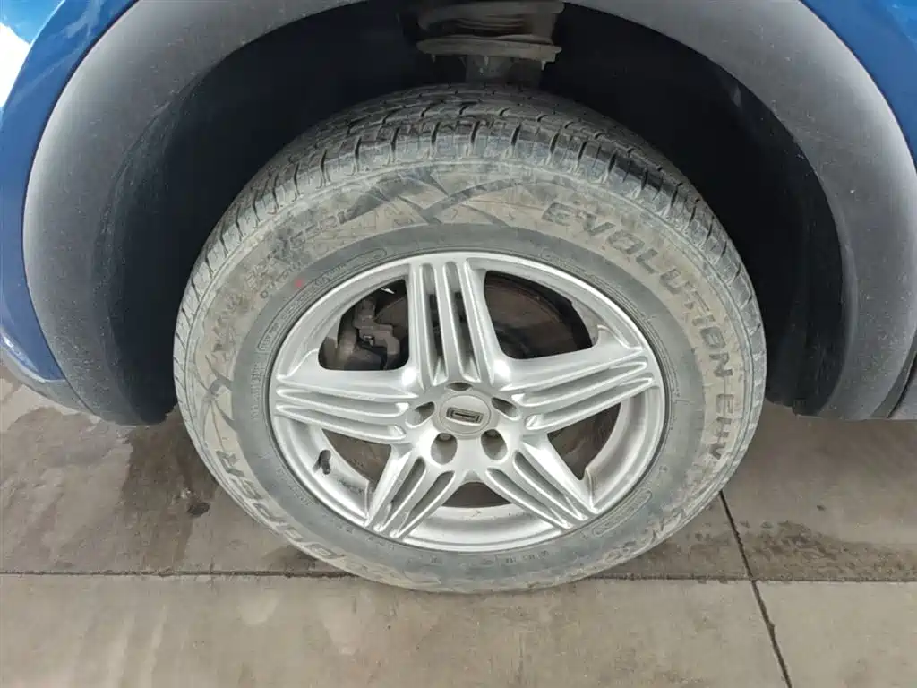 Qoros 5 2019 2018 Facelift 1.6T Automatic Leading
