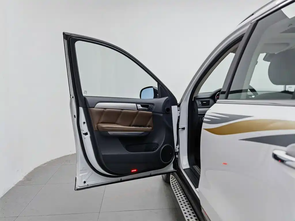 Фото 8 - Haval H8