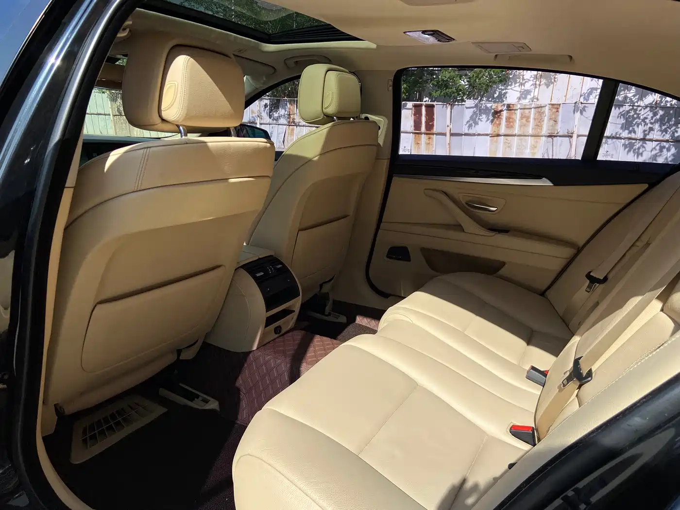 BMW 5 Series 2013 525Li Luxury фото 10