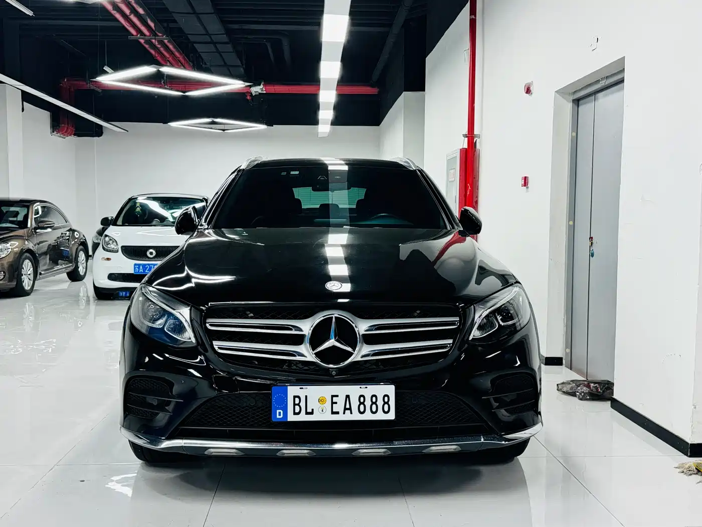 Mercedes-Benz GLC 2017 GLC 260 4MATIC Luxury фото 2