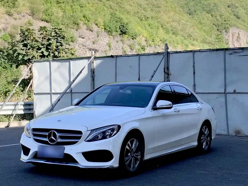 Mercedes-Benz C-Class 2016 2015 Facelift C 200 L Sport