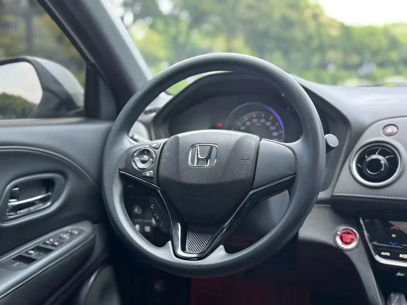 Фото 12 - Honda XR-V