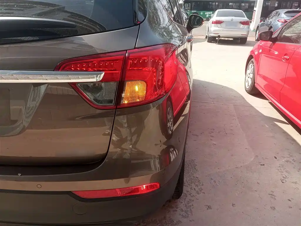 Buick Envision Plus 2016 20T 2WD Leading фото 24