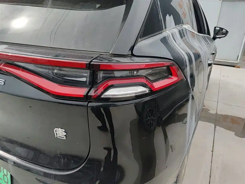 BYD Tang New Energy 2022 EV 730KM Premium фото 24