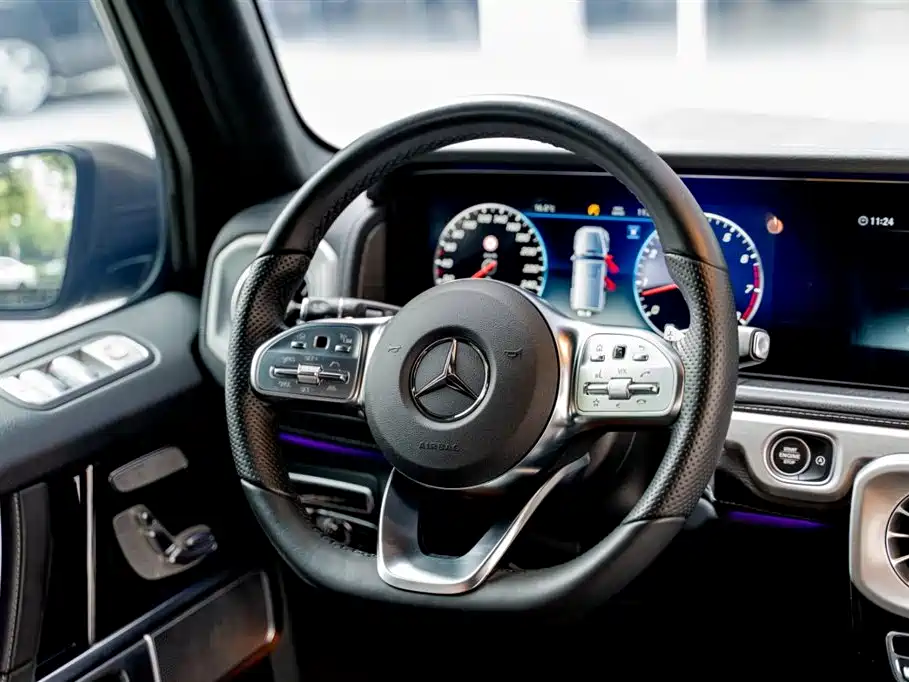 Mercedes-Benz G-Class 2024 G 500 фото 17