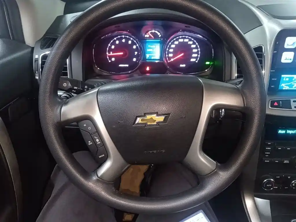 Chevrolet Captiva 2017 2.4L 2WD Luxury Edition 7-Seater фото 11