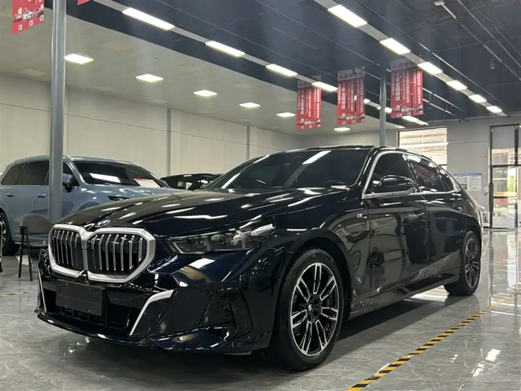 BMW 5 Series 2024 530Li Leading M Sport Package