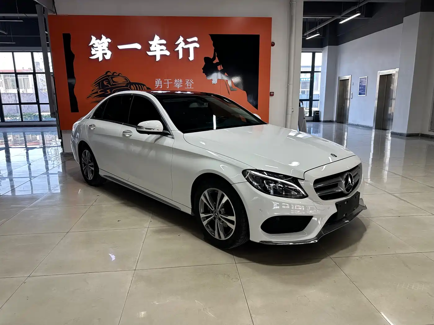 Mercedes-Benz C-Class 2018 C 200 L Sport Edition фото 2