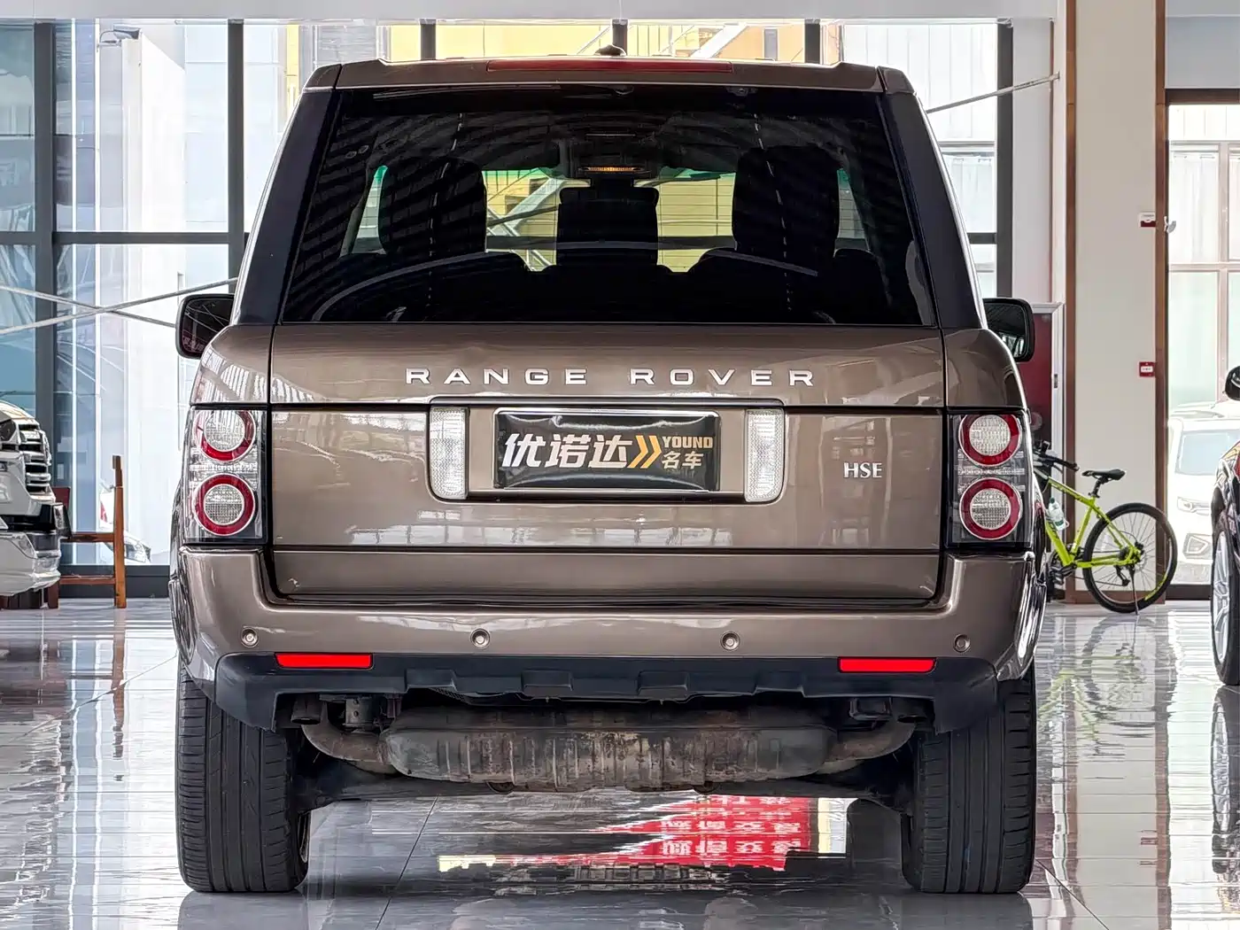 Land Rover Range Rover 2011 2011 5.0 NA V8 HSE