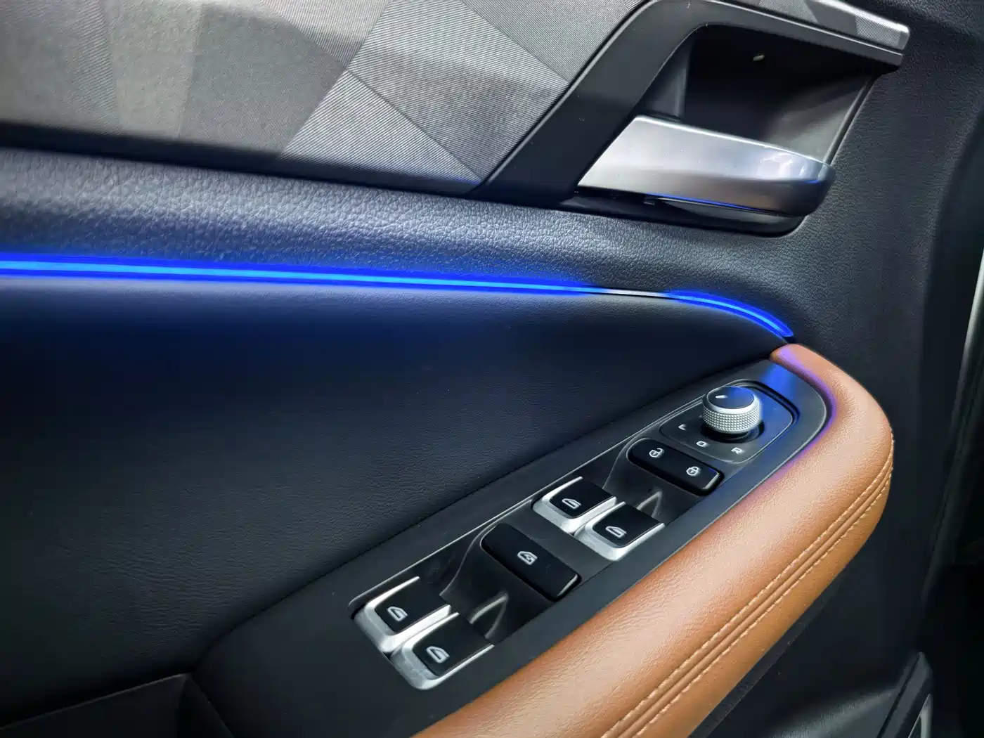 GEELY AUTOMOBILE VISION X6