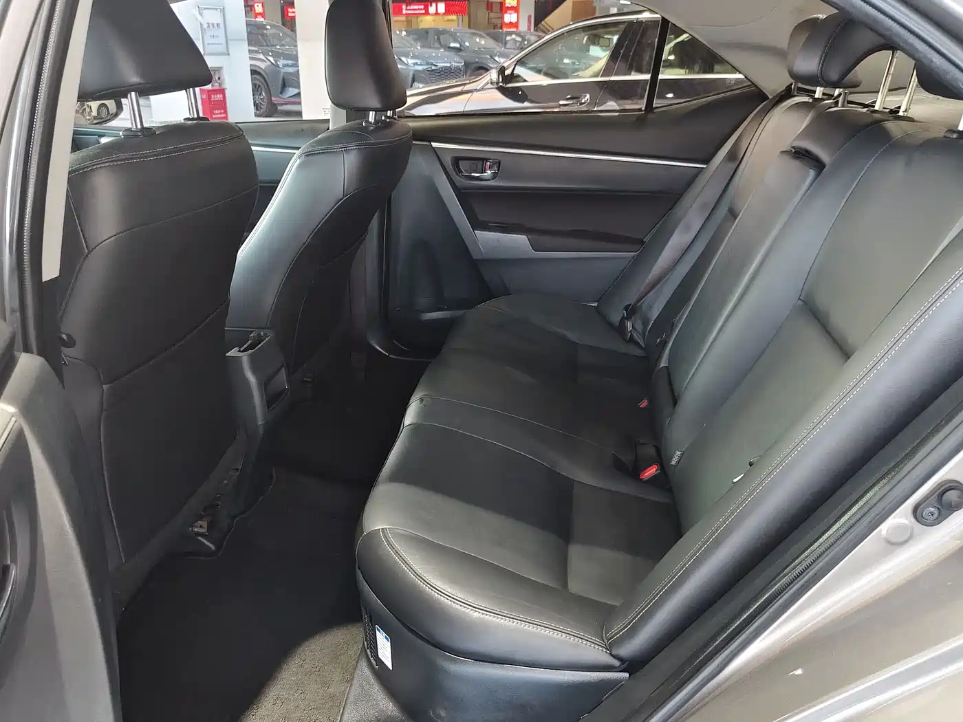 Toyota Corolla Twin Engine E+ 2020 1.8L E-CVT Comfort Edition фото 13