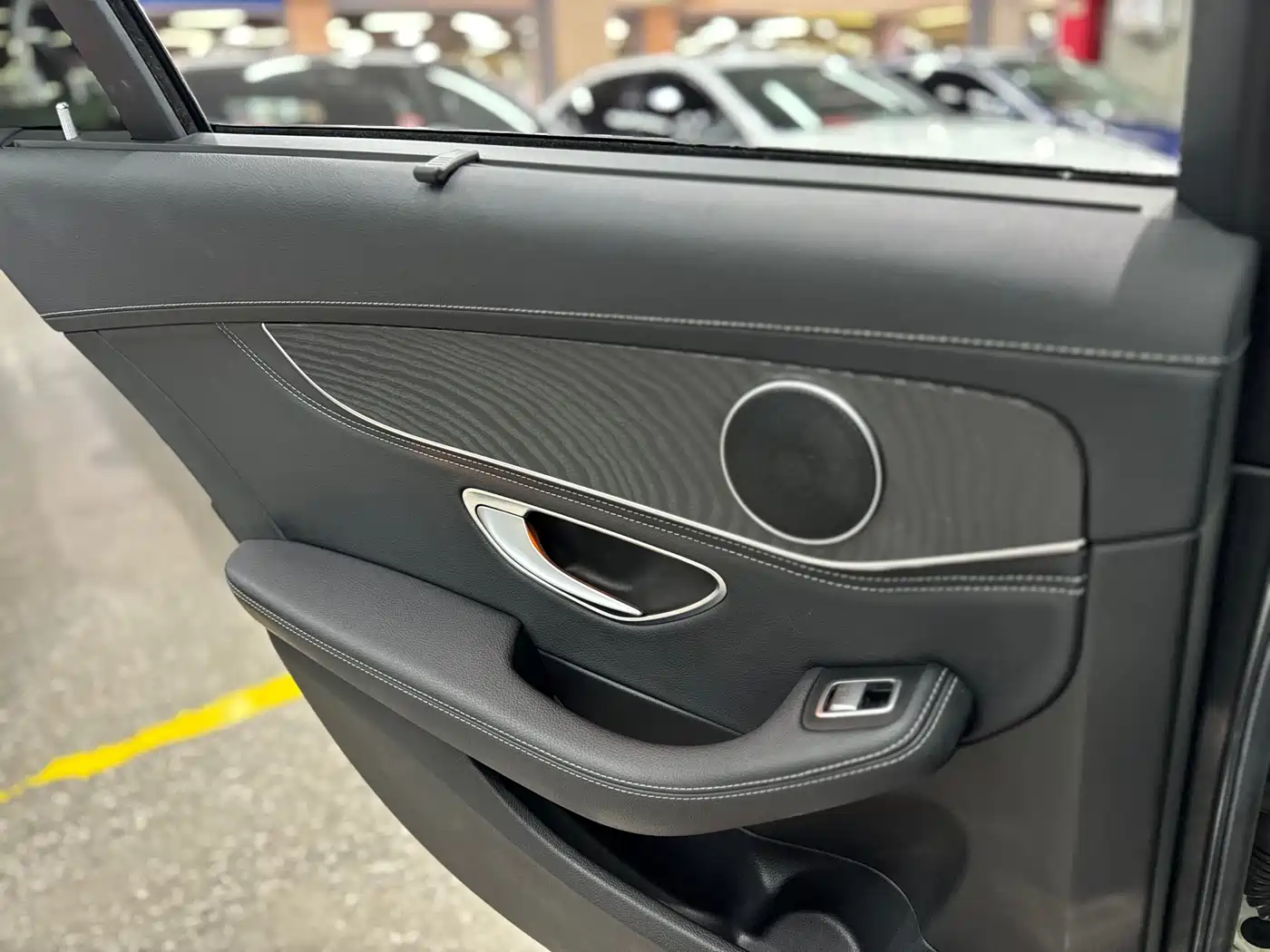 Mercedes-Benz C-Class 2015 C 300 L Sport фото 26