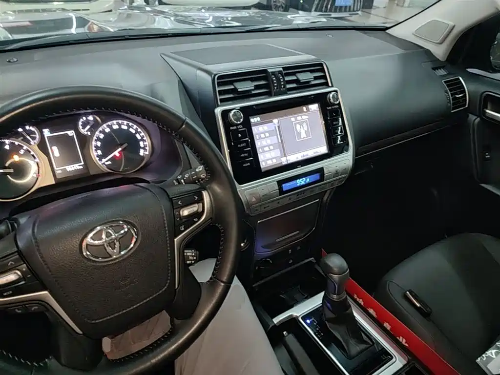 Toyota Prado 2018 3.5L Automatic TX-L Rear-mounted Spare Tire фото 10
