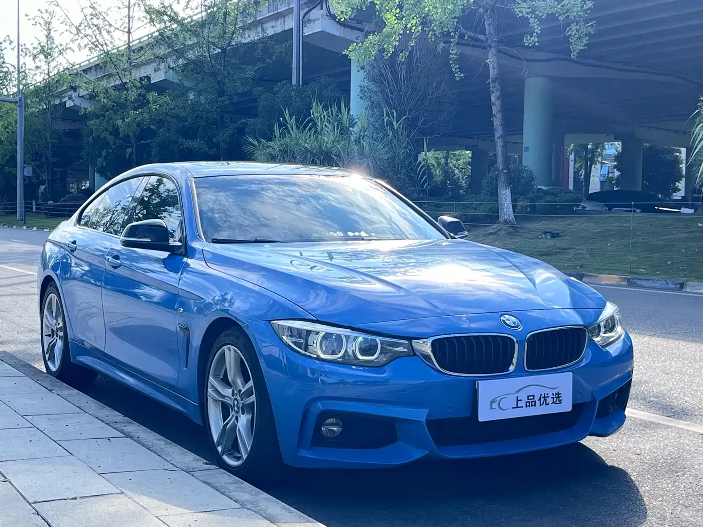 BMW 4 Series 2017 425i Gran Coupe Leading M Sport Package фото 3