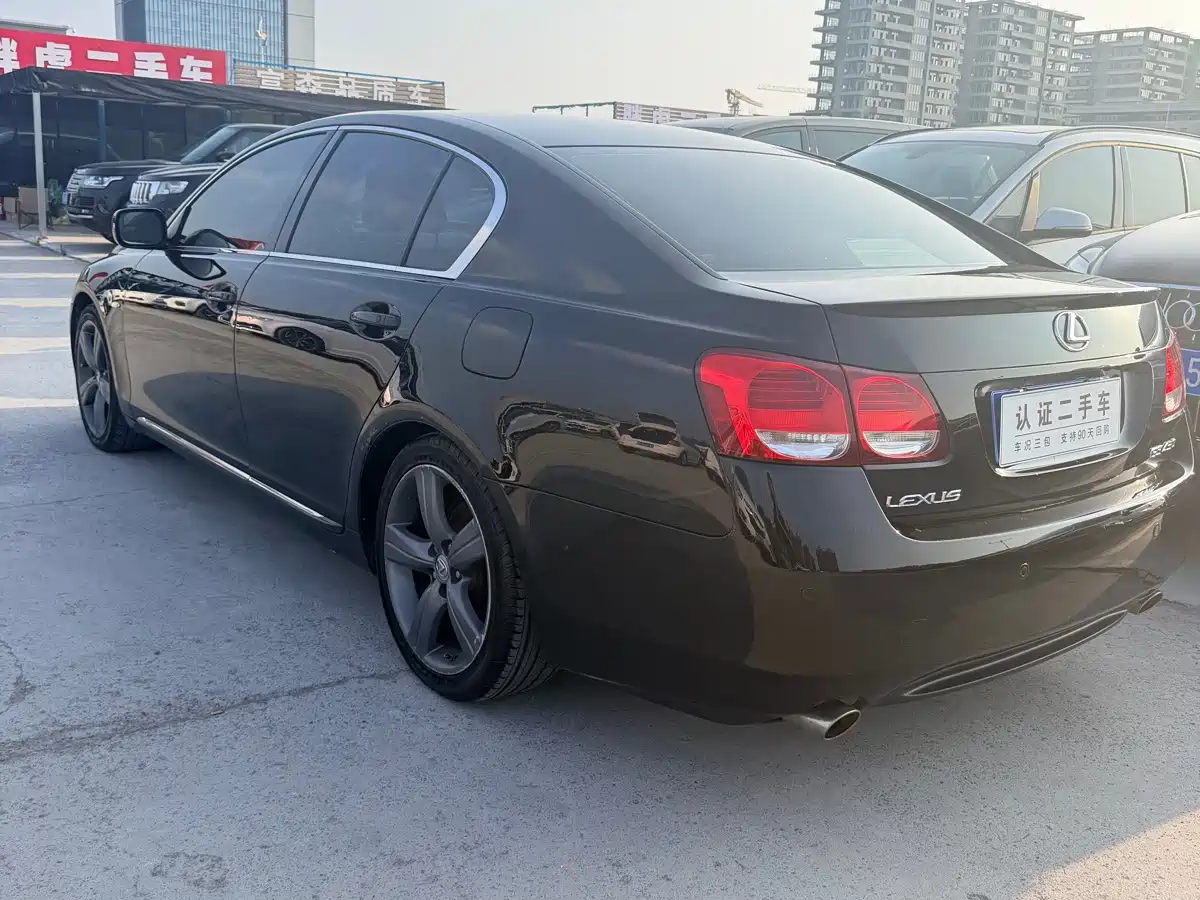 Photo 6 - Lexus GS