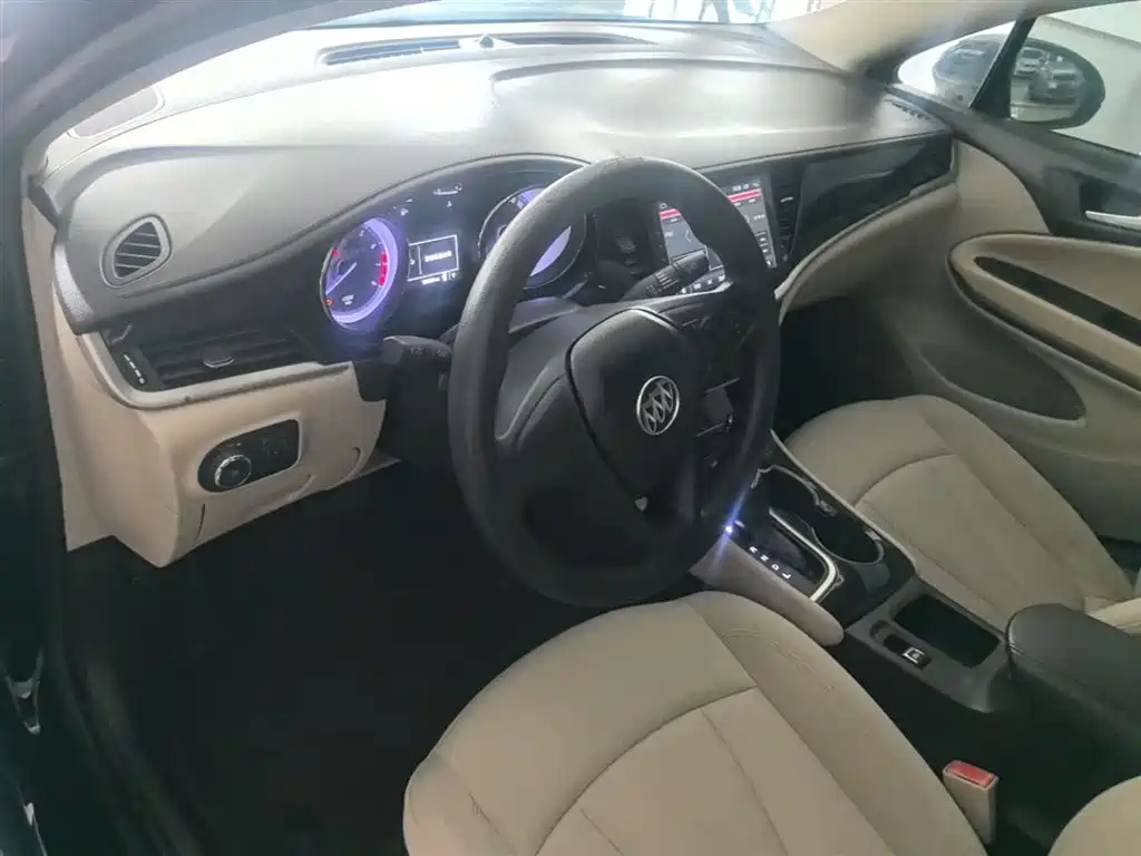 Buick Verano 2015 Sedan 15S Automatic Progressive фото 10