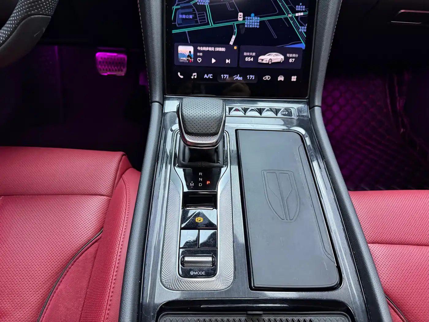 Hongqi H6 2024 Model 2.0T Fashion Edition фото 12