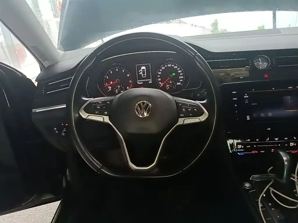 Volkswagen Magotan 2020 330TSI DSG Leading фото 11