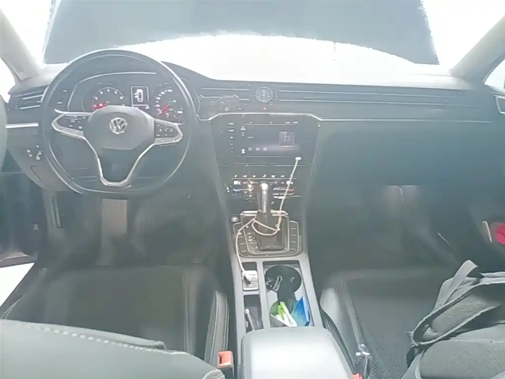 Volkswagen Magotan 2020 330TSI DSG Leading фото 10