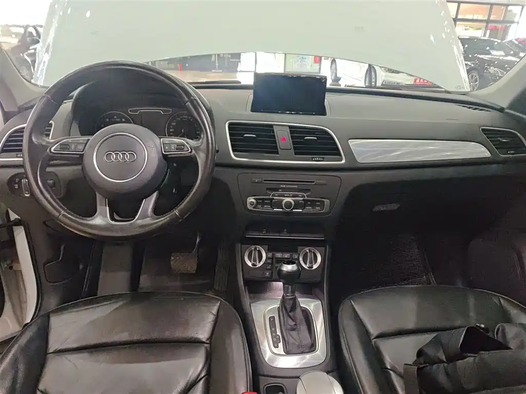 Audi Q3 2015 30 TFSI Comfort фото 10