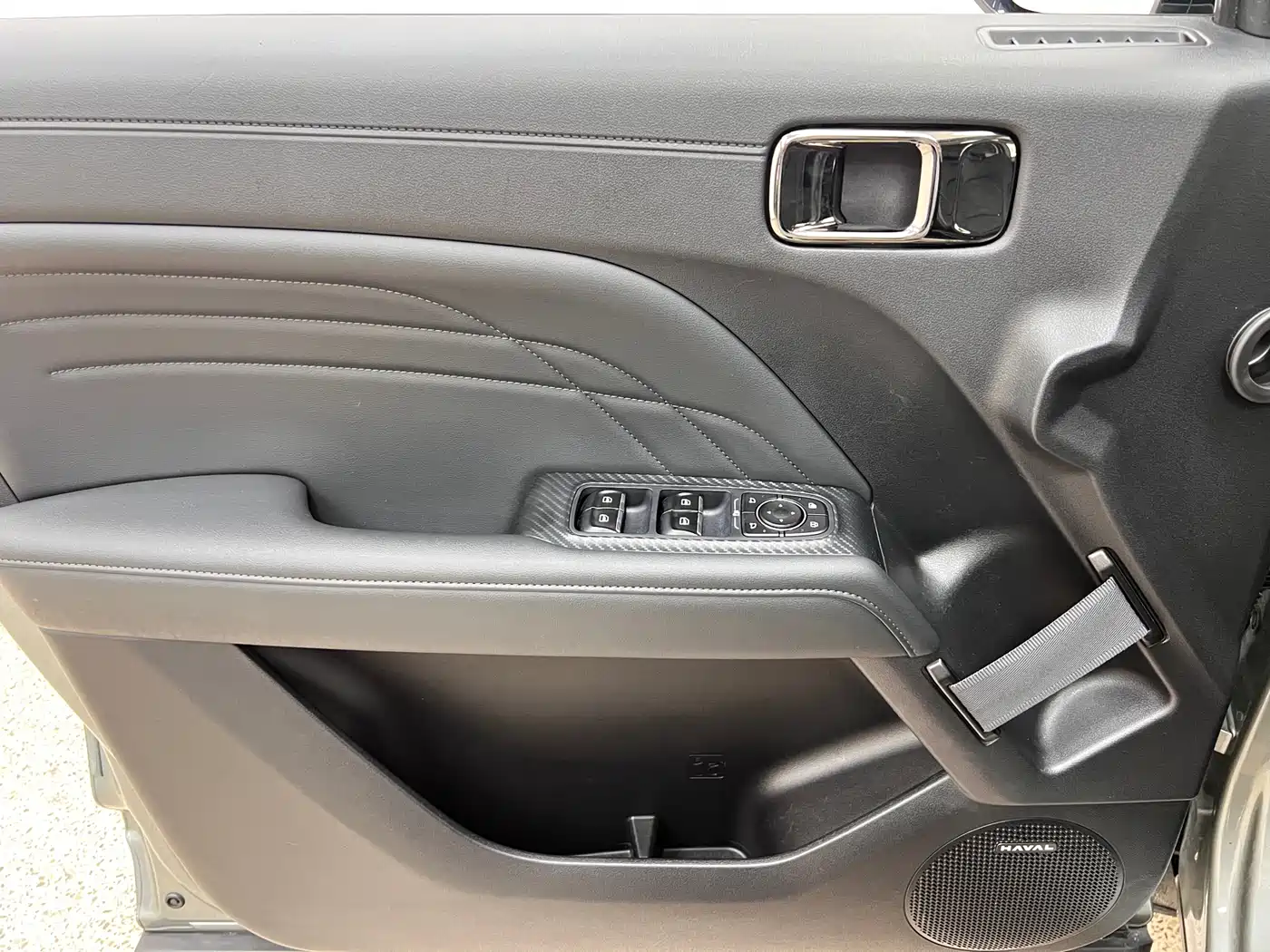 Haval Meng Long NEV 2023 Hi4 102 Explorer Edition фото 12