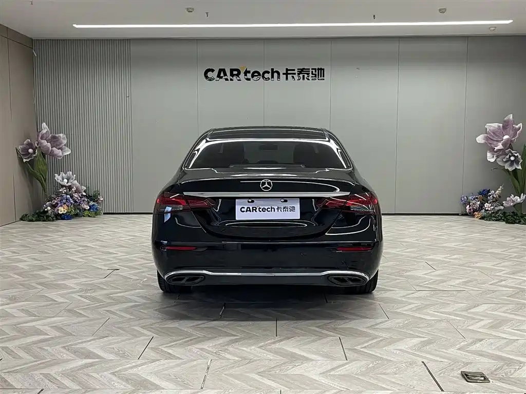 MERCEDES-BENZ E CLASS