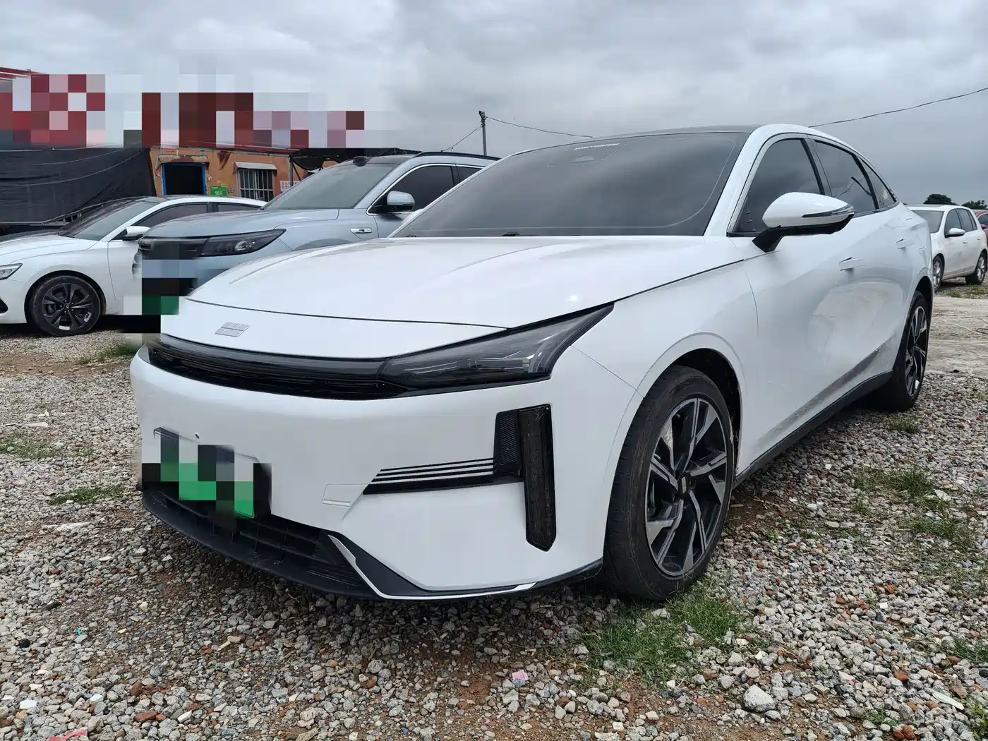Geely Galaxy Galaxy L6 2025 EM-i 140km Voyage Edition