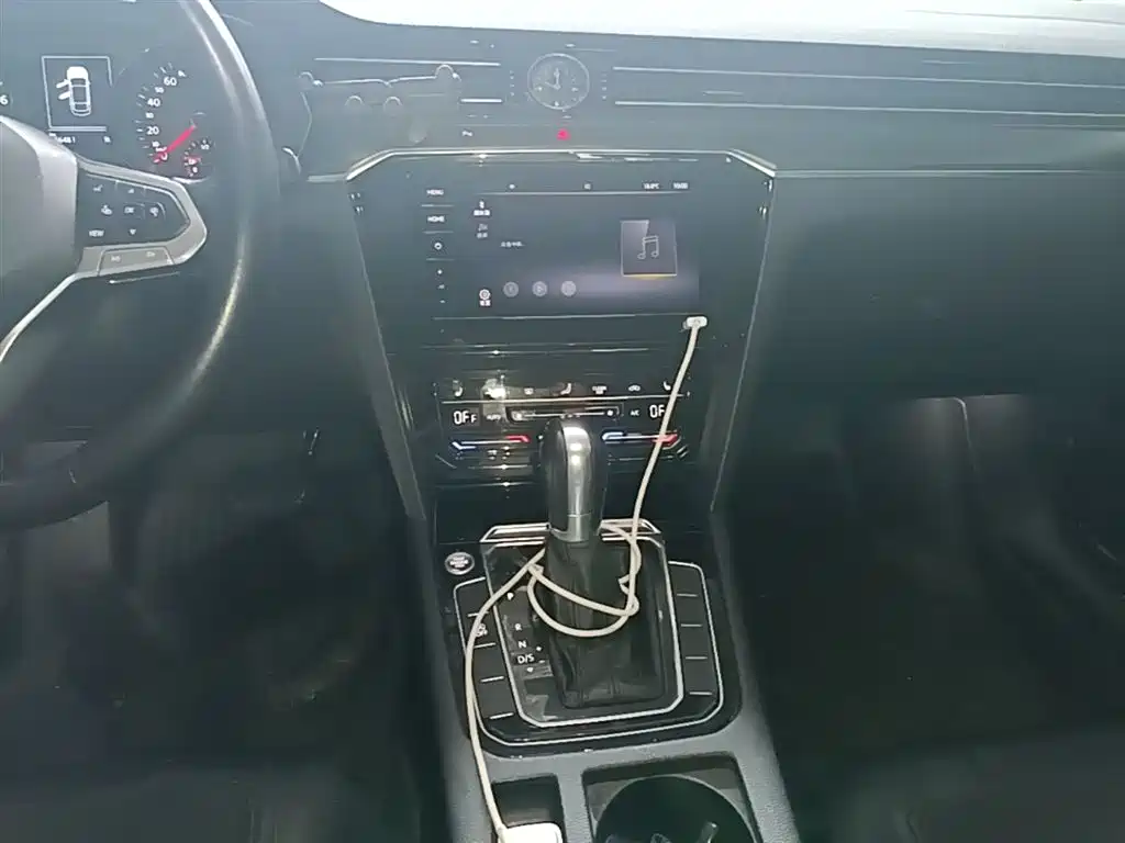 Volkswagen Magotan 2020 330TSI DSG Leading фото 13